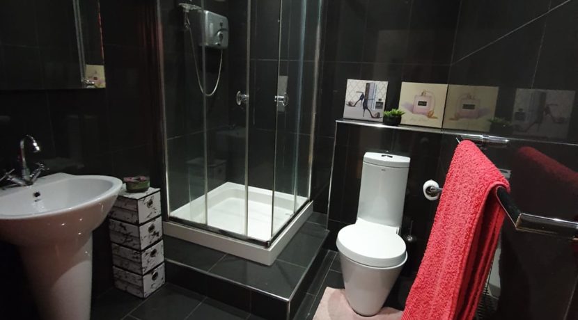 Petes Pub bathroom area 2020