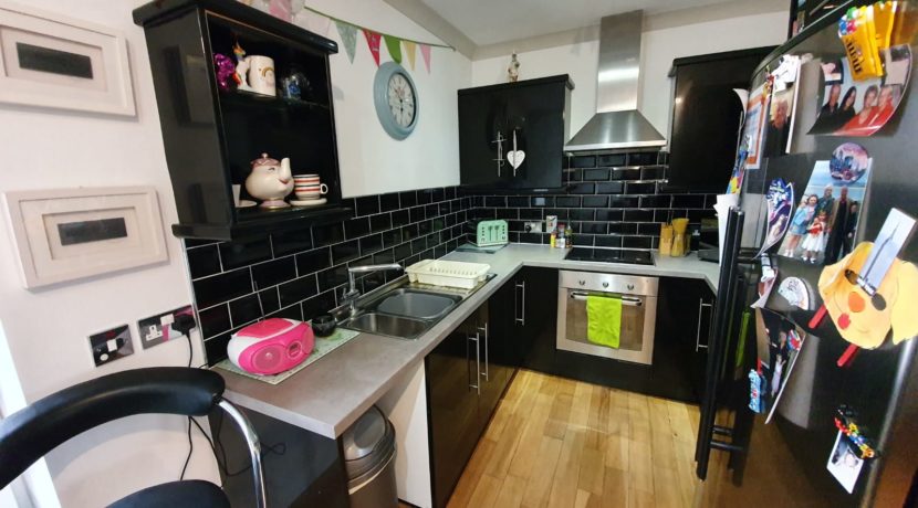 Petes pub apartment kitchen 2020