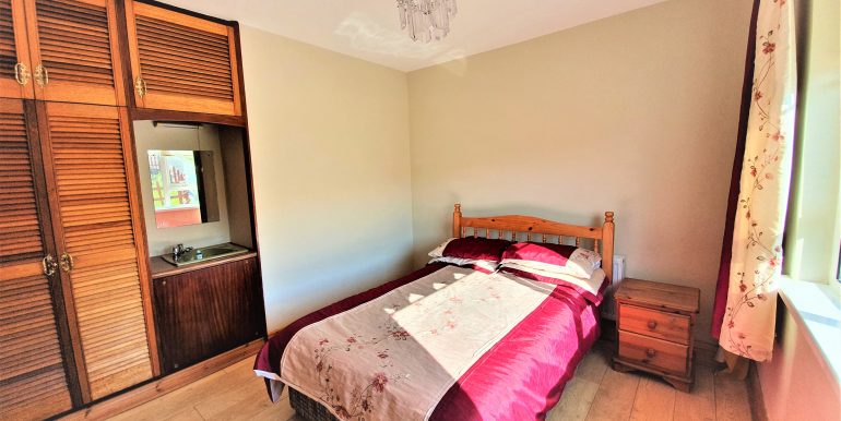 Hughie Mary Mc Garvey bedroom 3 (1)
