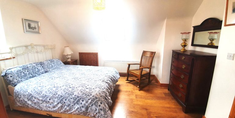 Hubert Diver bedroom adj angle 2 adj 5