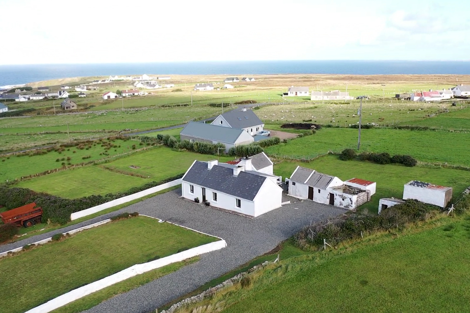 TRADITIONAL COTTAGE – KNOCKFOLA, CO. DONEGAL.