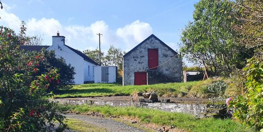Traditional Style House on a 3 acre site in Lower Keadue, Burtonport.