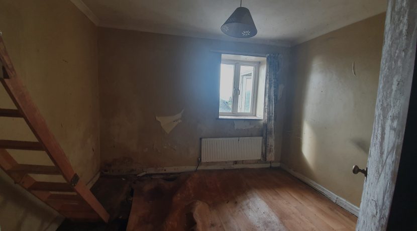 Peter Mc Grath 1. bedroom 1 adj