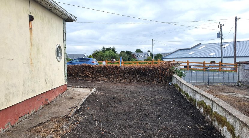 Peter Mc Grath 7 soth side house to gate adj 1